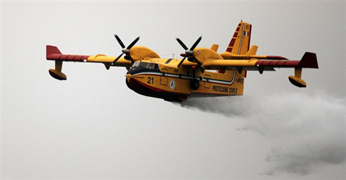 Disposizioni per la navigazione e balneazione nei giorni di utilizzo dello stesso per operazioni di ammaraggio e di decollo di aeromobili per intervento antincendio
